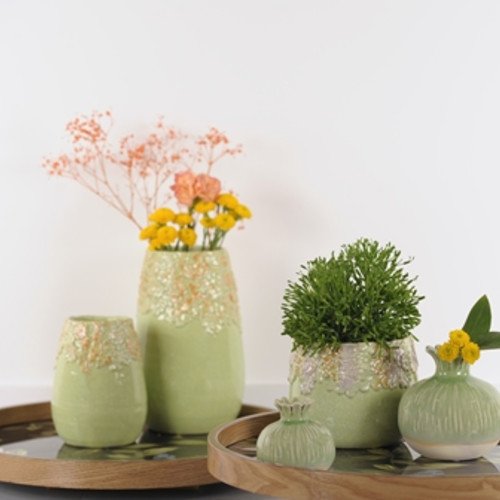 BINNEN POTTERIE EN MANDWERK